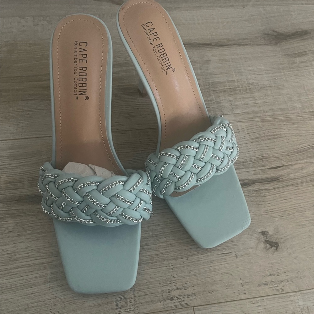 Cape Robbin Heels -10